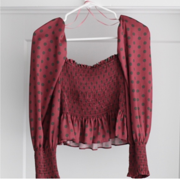 ♥️ ZARA Bloggers Fav Silk Cropped Blouse. Red Polka Dot. MED. Excellent Cond! - Picture 7 of 8